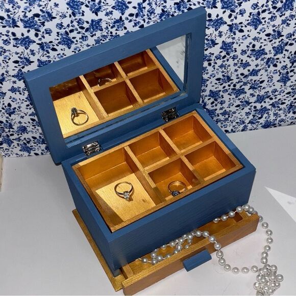 Beautiful Blue and Gold Hand Painted Jewelry Box - Picture 6 of 6